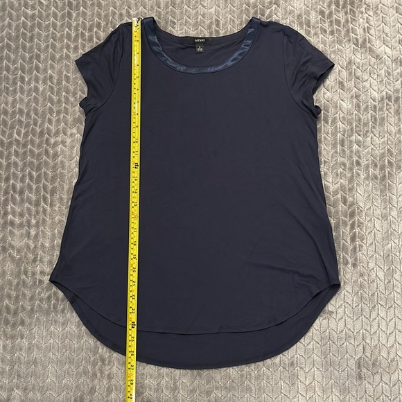 NWOT Alfani Hi-low navy blue short sleeved top - Picture 5 of 8